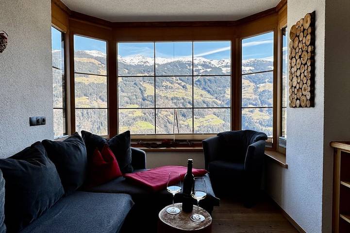 Hütte für 6 Personen, mit Terrasse und Garten sowie Sauna in Aschau im Zillertal