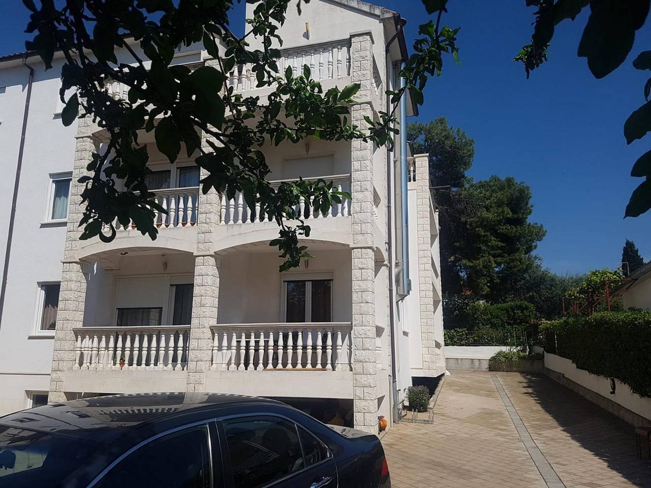 Ganze Wohnung, 1-Zimmer-Ferienwohnung mit Balkon und Meerblick Okrug Gornji, Ciovo A-17032-b in Okrug Gornji, Ciovo