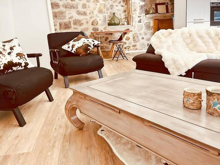 Location de vacances pour 4 personnes, avec vue et balcon, adapté aux familles à Thiézac - 4