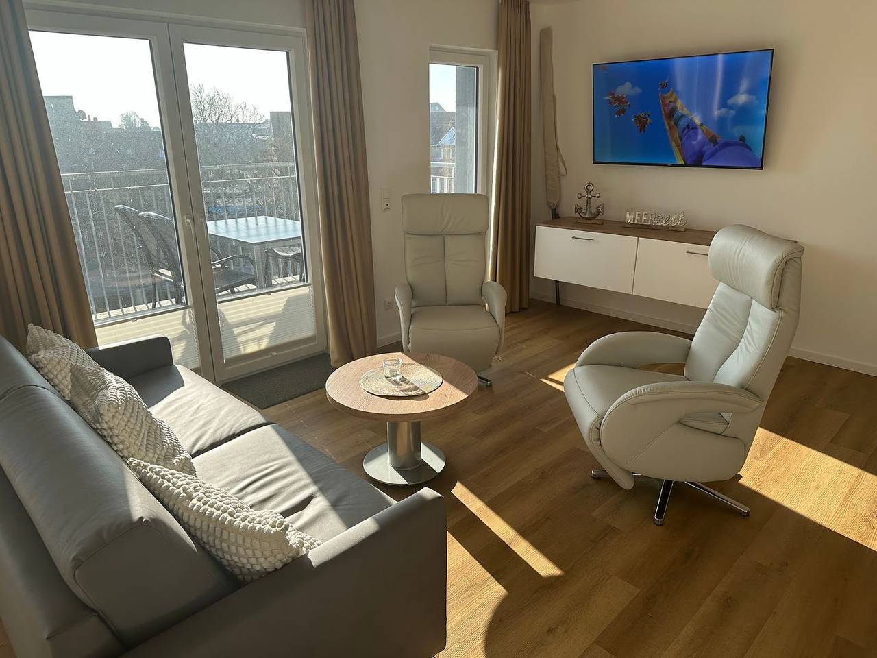 Apartamento entero, Tolles Ferienapartment mit Sauna, Balkon und Meerblick -  nur 200 m zum Strand! in Schillig Strand, Wangerland