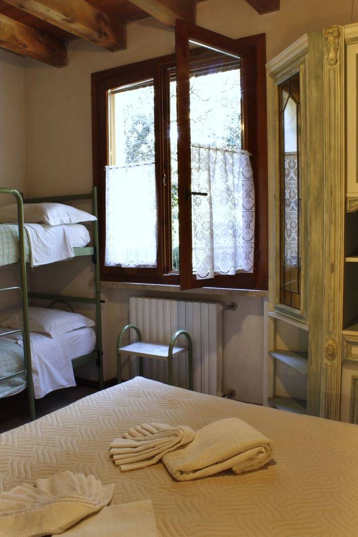 Ganze Wohnung, Das Landgut "Corte Canale Virgilio" mit Balkon in Volta Mantovana, Mantua Provinz