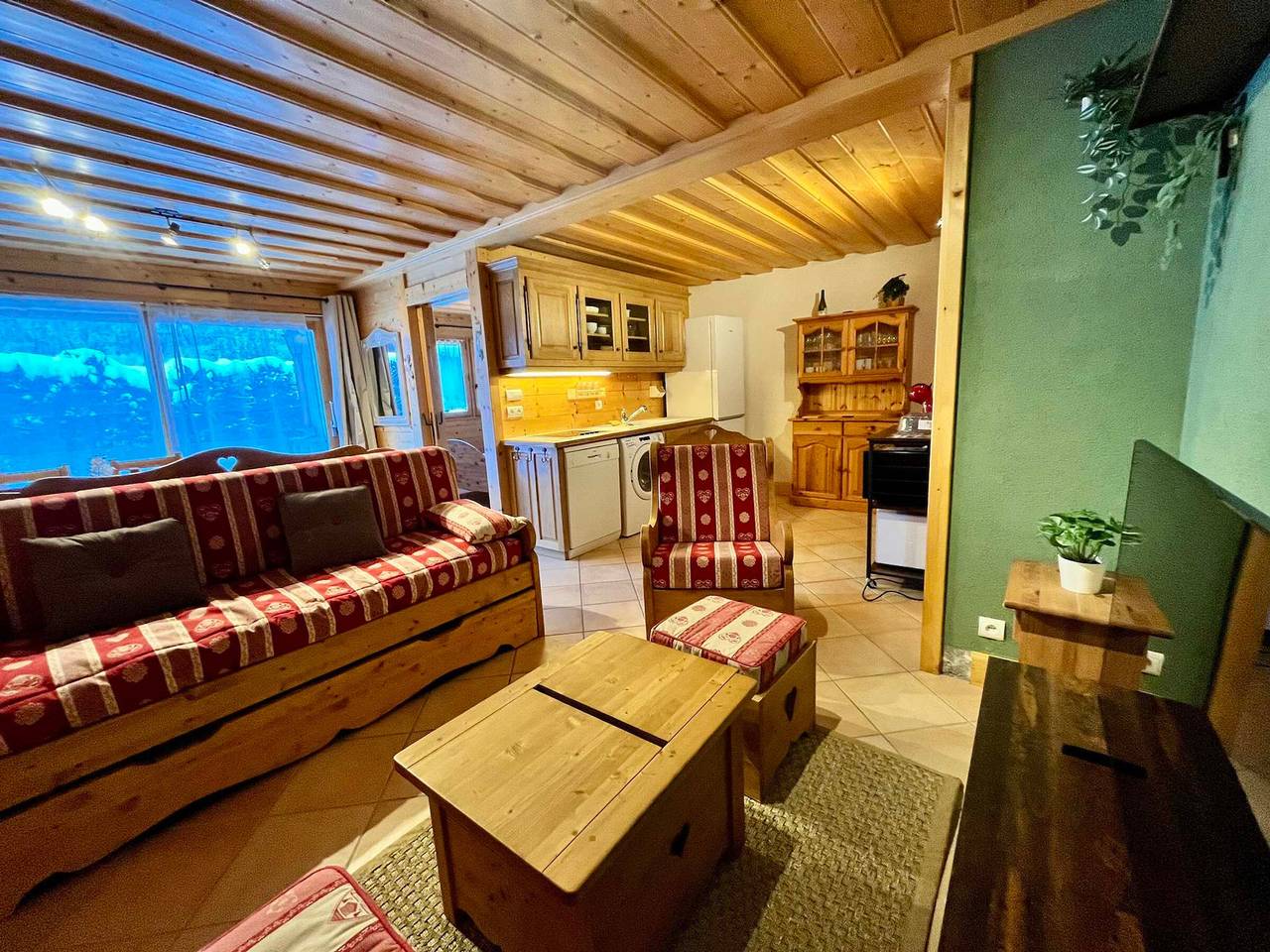 Ganze Wohnung, Gemütliches T2 mit Garten, Haustiere erlaubt in Samoëns, Region Bonneville