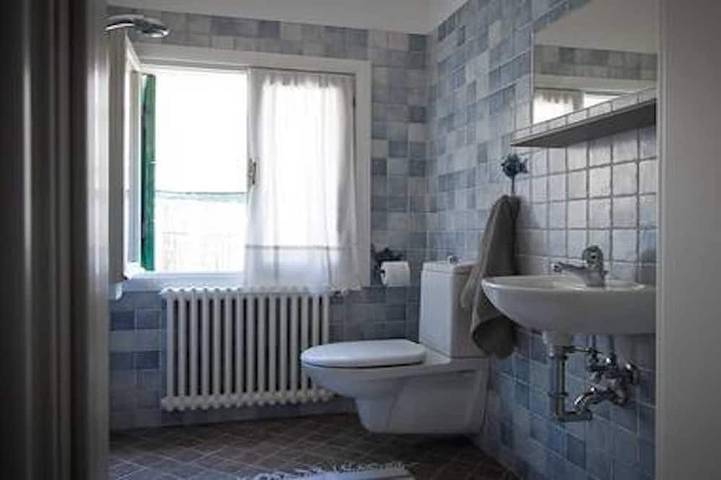 Ganze Wohnung, Schöne 1-Personen-Wohnung mit Garten in Mestre, Venedig