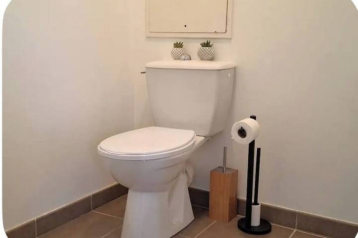 Ganze Wohnung, Perle Lumineuse T2 Downtown, Comfortable, with Balcony in Saint-Priest, Lyon und Umgebung