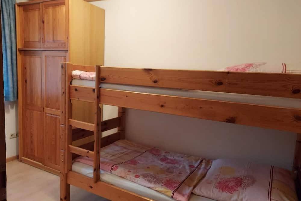 Ganze Wohnung, Gemütliche Ferienwohnung mit zwei Schlafzimmern mit Terrasse in Zachenberg, Vorderer Bayerischer Wald