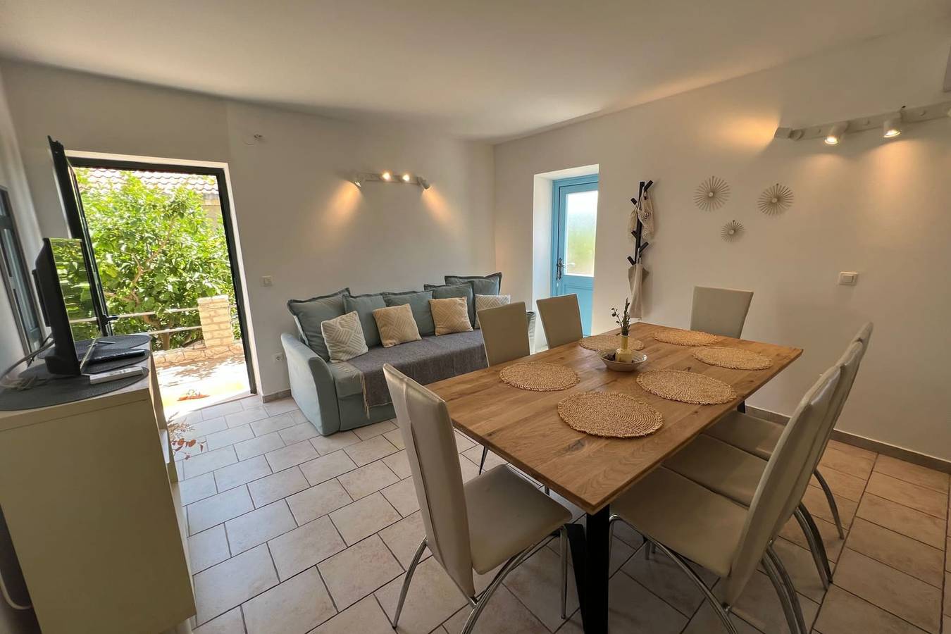 Ganze Wohnung, Öko-Ferienwohnung Sonnenschein - Carpe Diem für 8 in Lumbarda, Korcula
