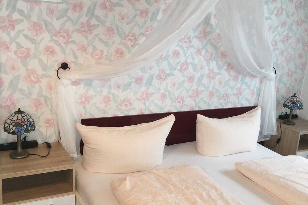 Doppelzimmer Nr. 5 - Gästehaus am Lindenweg in Meersburg, Obersee (Bodensee)