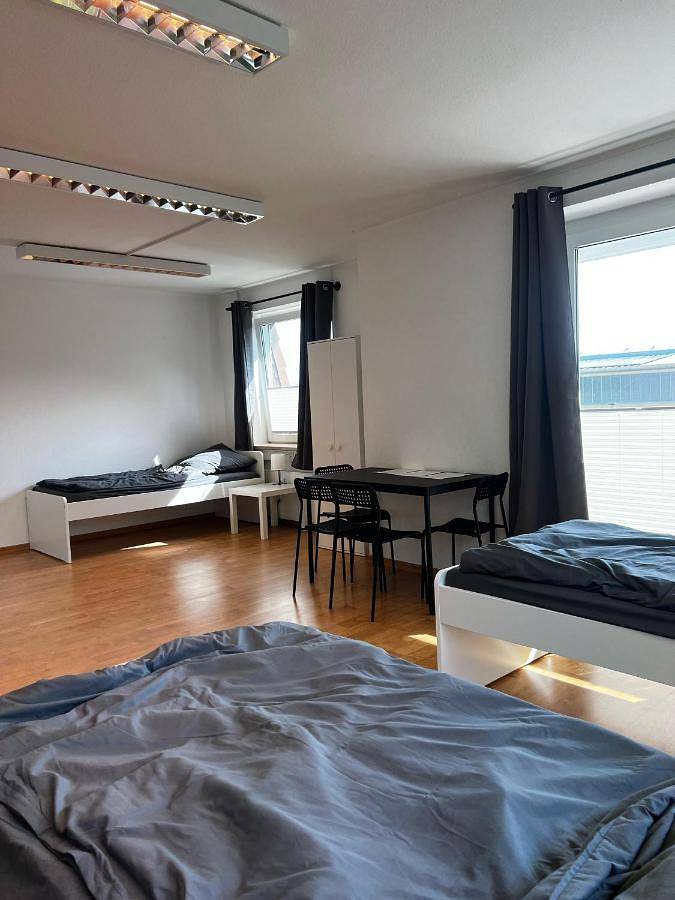 Ganze Wohnung, 2 Br Apartment, 6 Singlebeds, near A7 Autobahn, Free Parking, Henstedt-Ulzburg in Henstedt-Ulzburg, Kreis Segeberg