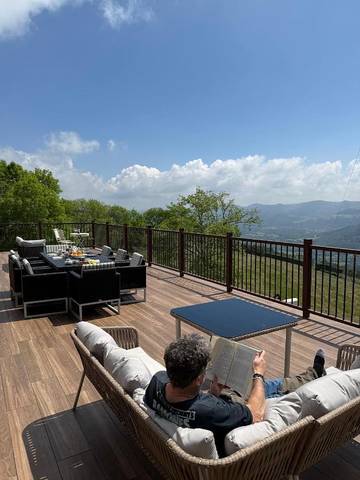 Casa rural para 9 personas, con jardín y vistas, Se admiten mascotas en Voto