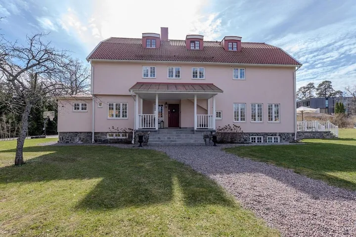 Villa für 10 Personen, mit Balkon und Garten sowie Ausblick und Sauna - 1