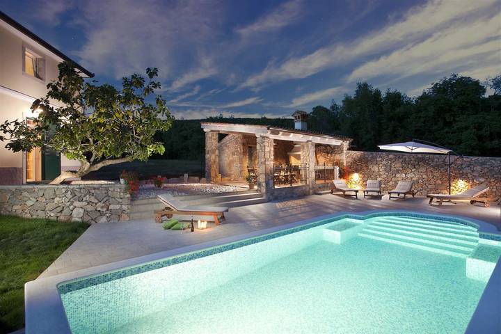 Villa für 9 Personen, mit Pool und Garten, mit Haustier - 1