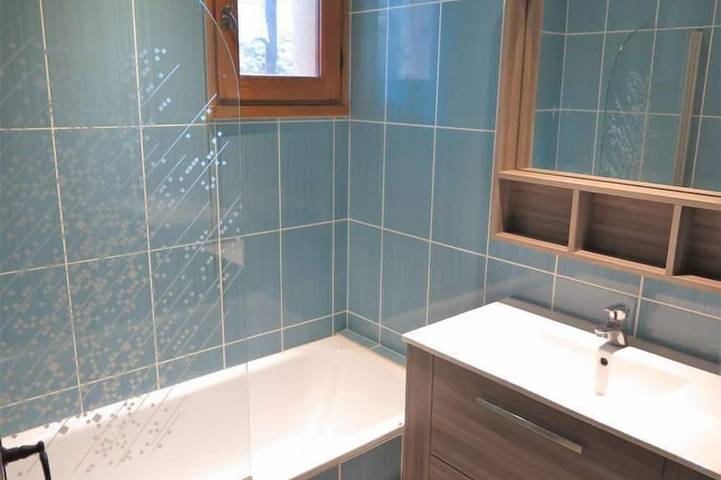 Gîte pour 4 personnes, avec Balcon/Terrasse ainsi que Terrasse et Piscine à Blanquefort-sur-Briolance - 4