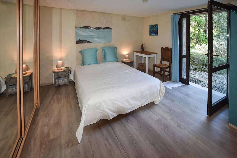 Superbe maison de 4 chambres à. in Mondragon, Vaucluse