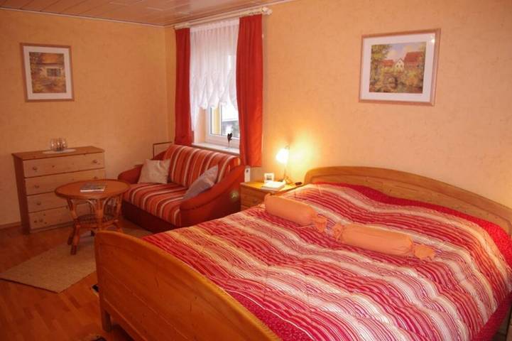 Ferienwohnung für 3 Personen, mit Garten in Michelstadt - 2