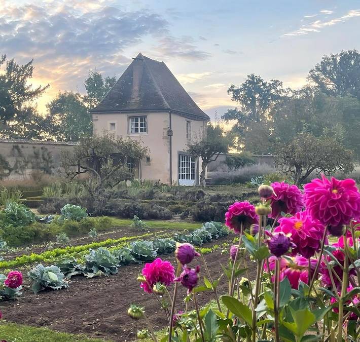 Gîte pour 2 personnes, avec vue et jardin dans La Motte-Feuilly