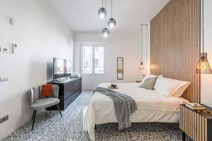 Ganze Wohnung, [An Exclusive Overlook In The Heart Of Modena] Swing On The Square in Modena, Modena Provinz