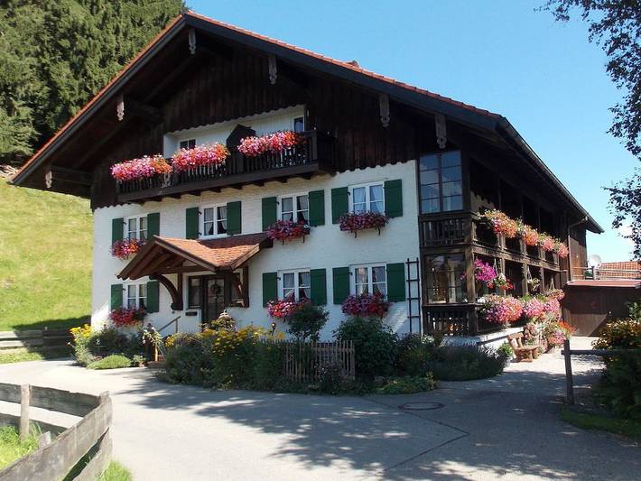Ferienhaus für 4 Personen, mit Balkon und Garten in Fischen
