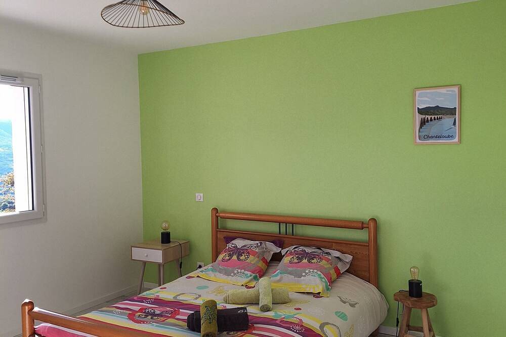 Magnifique Villa \"les Balcons de Chabrières\" in Prunières, Nationalpark Écrins