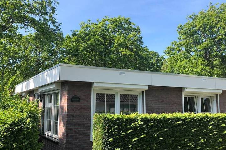 Ferienhaus für 4 Personen, mit Terrasse und Garten in Zoutelande