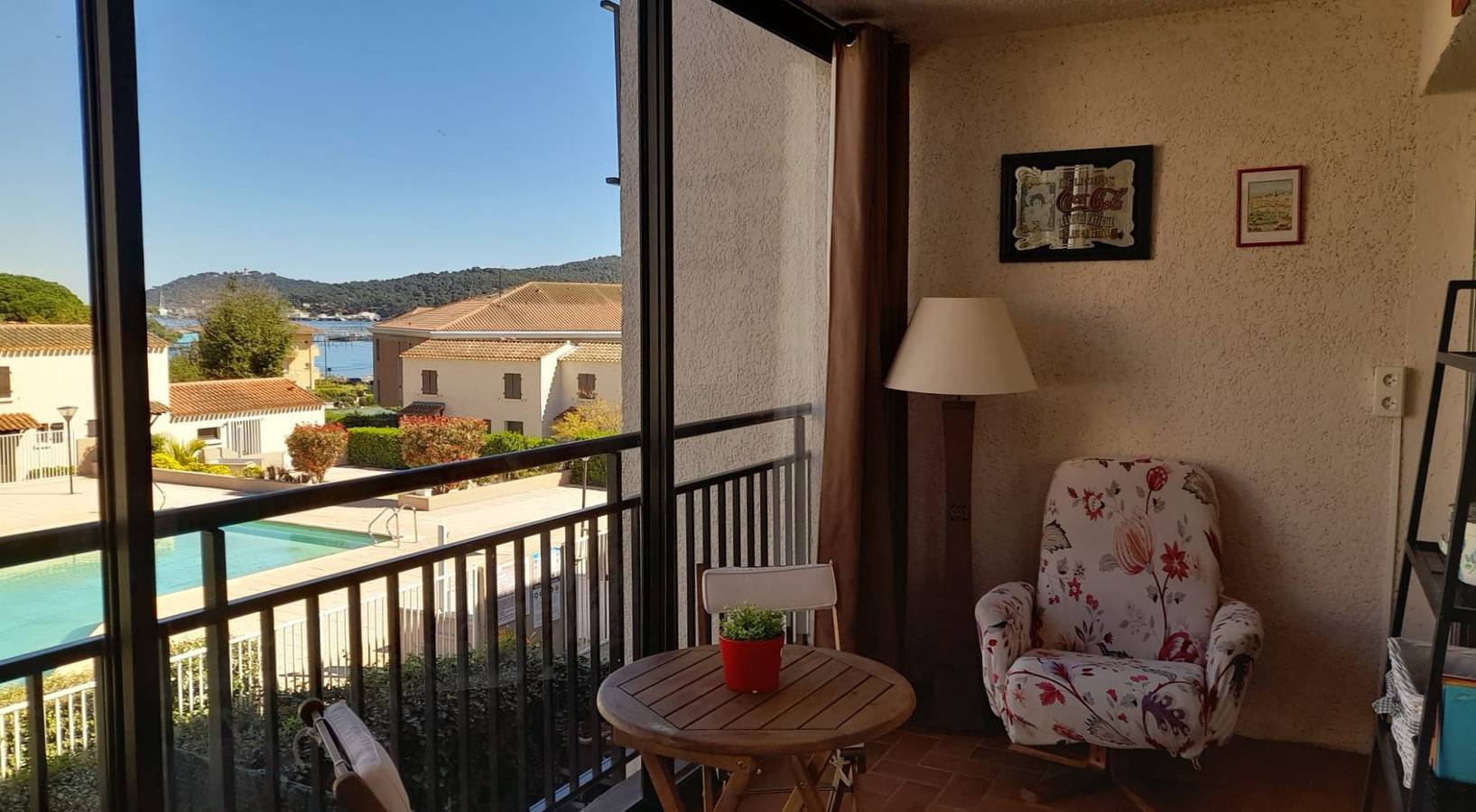 Appartement entier, L'Alizarine -T2 Tamaris, vue mer, piscine in La Seyne-sur-Mer, Région de Toulon