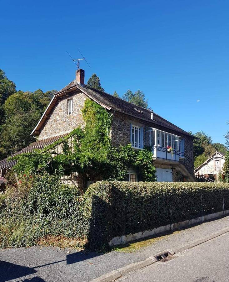 Double Room in Saint-Aurélien, Région de Brive-la-Gaillarde