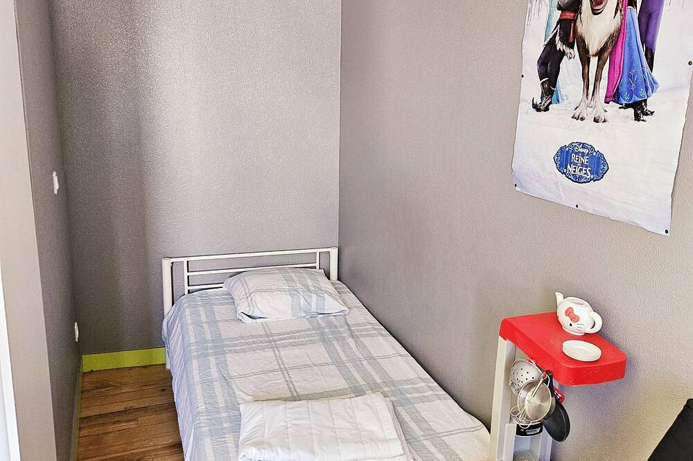 House near the center, close to the port in La Turballe, Côte d'Amour