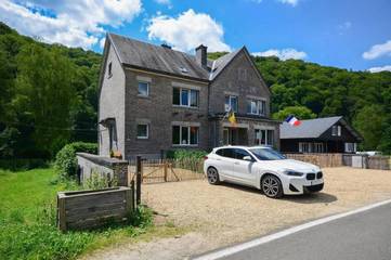 Gîte pour 6 personnes, animaux acceptés à Bohan