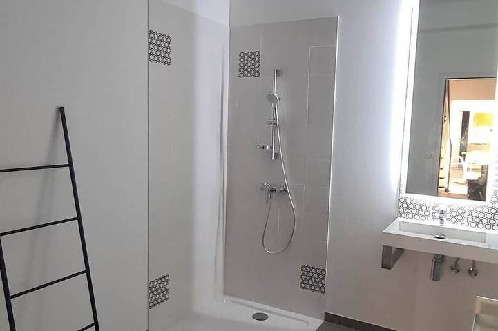 Location de vacances pour 8 personnes, avec jardin et balcon, animaux acceptés à Eccica-Suarella - 4