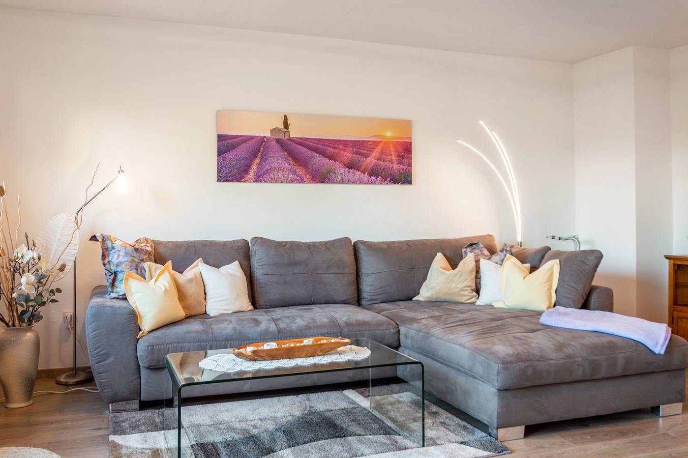 Apartamento entero, Apartamento 'Lisse' con terraza privada, jardín y Wi-Fi in Dietenhofen, Romantische Straße