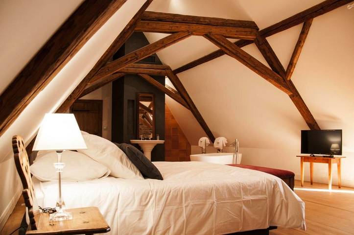 Maison d’hôte pour 3 personnes, avec Terrasse et Jardin ainsi que Piscine et Vue