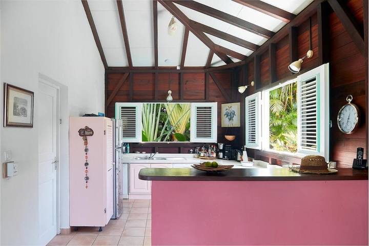 Villa pour 4 personnes, avec terrasse et piscine ainsi que jardin et vue à Deshaies - 3