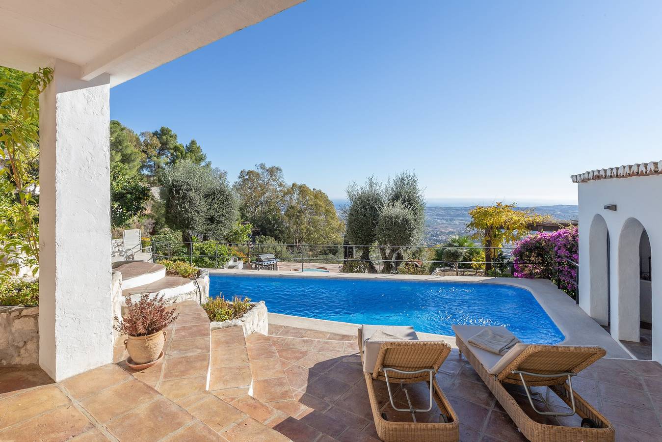 Holiday Home "Casita with fantastic views" with Sea View, Pool, Terrace & Wi-Fi in Mijas, Cordillera Penibética