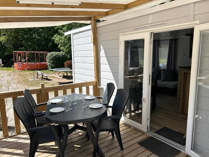 Camping pour 4 personnes, avec Terrasse ainsi que Jardin et Vue