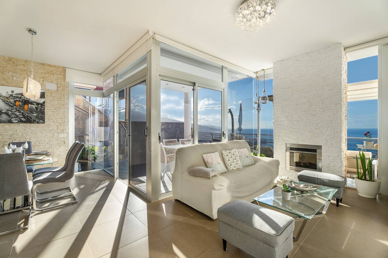Ferienvilla 'Golden Horizon' mit Meerblick, Privat Pool und Wi-Fi in Cuesta de la Villa, Santa Úrsula
