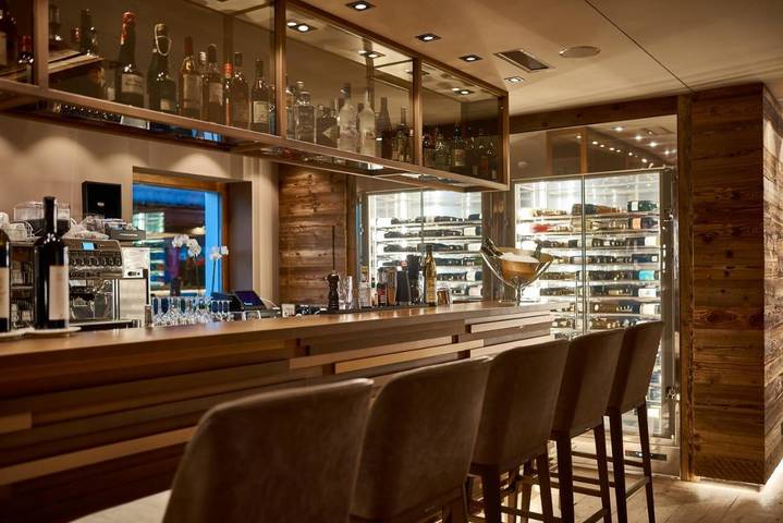 Hôtel pour 6 personnes, avec vue ainsi que sauna et jardin, animaux acceptés dans Chandolin - 4