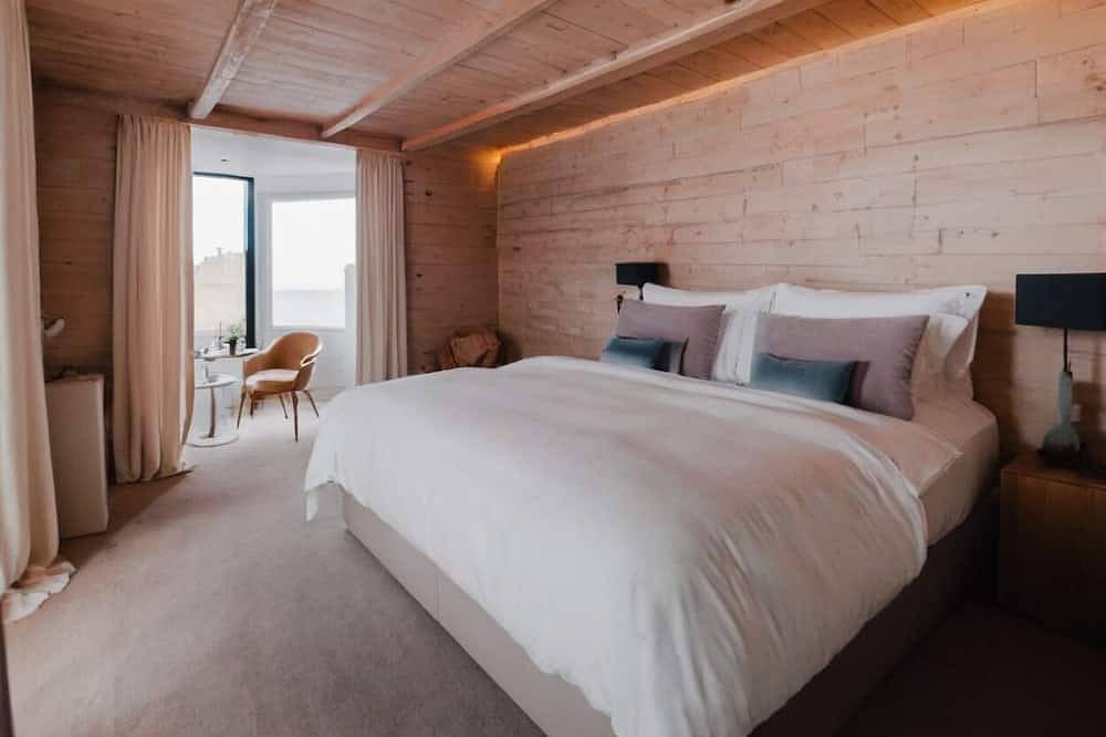 Experience Exclusive Luxury at Arlberg Chalet in Oberlech in Lech, Arlbergpas
