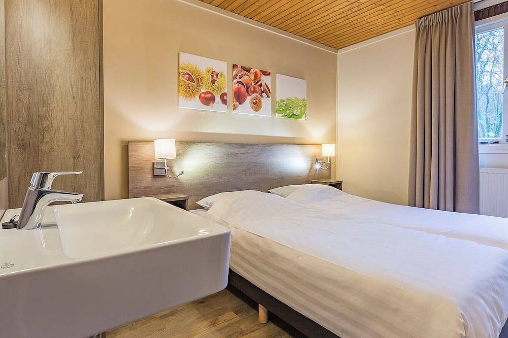 Luxury 2-person bungalow in Putten, Veluwe