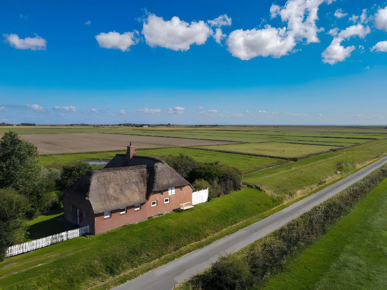 Ferienhaus Friesenkate Krätschmer mit privater Terrasse und Wlan in Pellworm, Nordfriesland