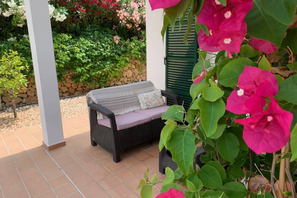 Hermosa Villa Con Piscina Privada Y Jardín Privado, ¡Encantadora Ubicación! in Cala en Porter, Municipio de Alaior