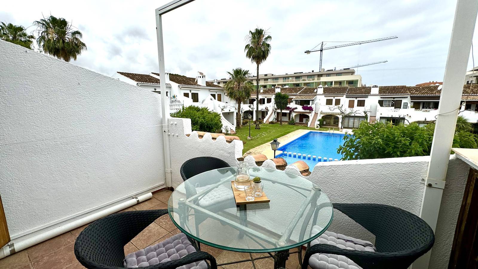 Ganze Wohnung, Ferienwohnung für 4 Personen mit Garten in Dénia, Costa Blanca
