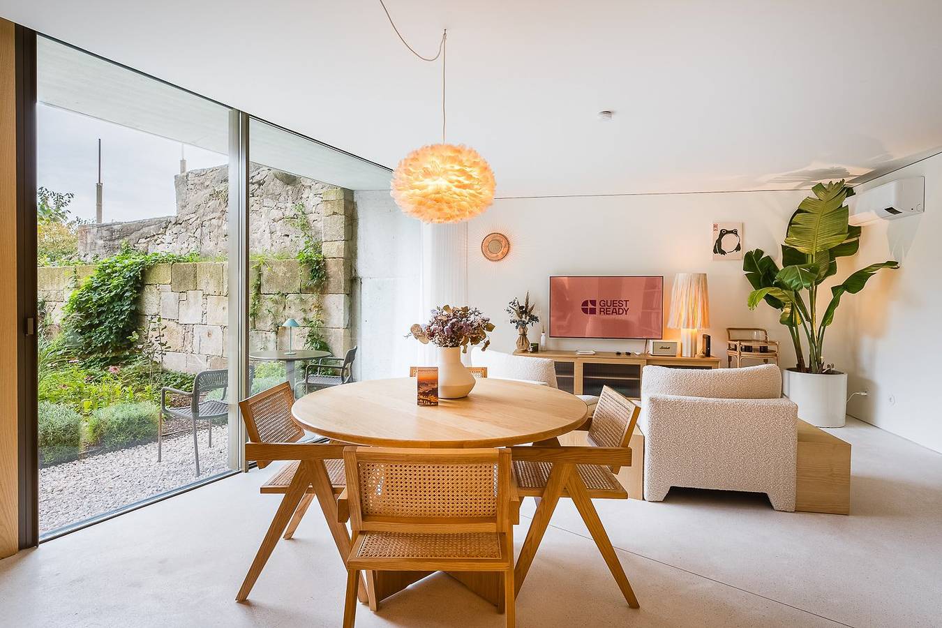 Estúdio inteiro, Guestready -Elegante Estadia junto ao Campo Alegre in Massarelos, Porto