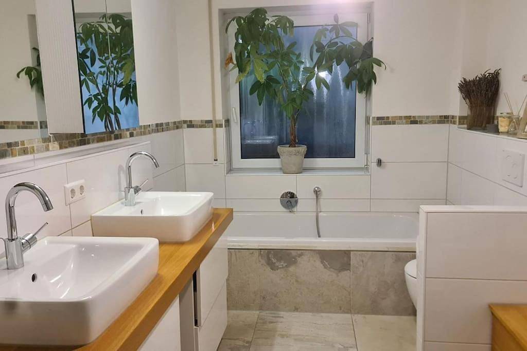 Appartement entier, Three-Bedroom Apartment in Ludwigsbourg, Arrondissement de Ludwigsbourg