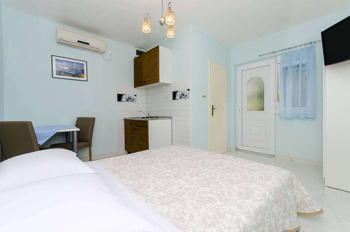 Ganzes Studio, Apartments Vinko in Trogir, Ciovo