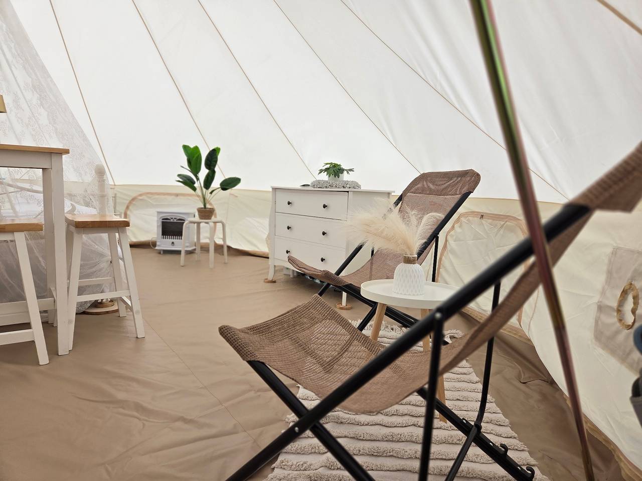 Glamping 'Tipi Yurt Tent in the Lake District' with Private Terrace, Garden, and Wi-Fi in Carpin, Mecklenburg-Strelitz