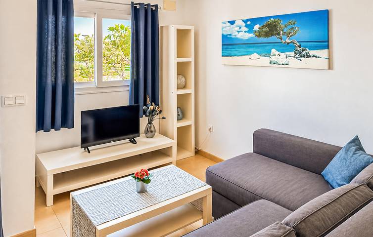 Apartamento vacacional entero, Acogedor Apartamento Alhama - AC, Parking, Terraza, Piscina y WiFi in Condado de Alhama, Alhama de Murcia