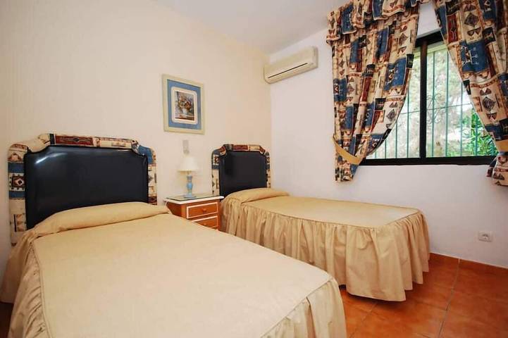 Beautiful Villa with Private Pool -Costa Del Sol -   24th / or 31st July 2026 in Carib Playa, Marbella