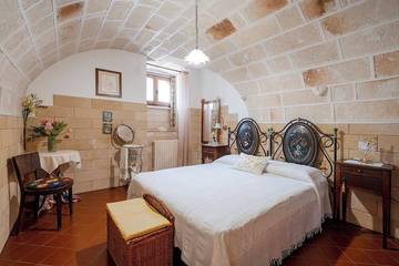Agriturismo per 5 Persone in Monopoli, Via Francigena, Foto 1