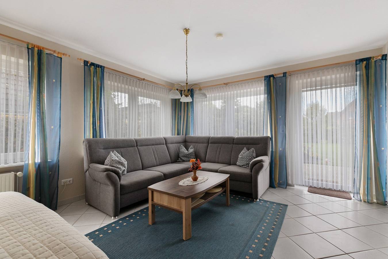 Ganze Wohnung, 'Haus Gartenidylle' mit privater Terrasse, Garten und Wi-Fi in Wesselburen, Nordseeküste