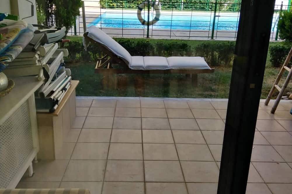 Ganze Wohnung, Luxury Apartment with Pool View in Xylokastro, Korinthia