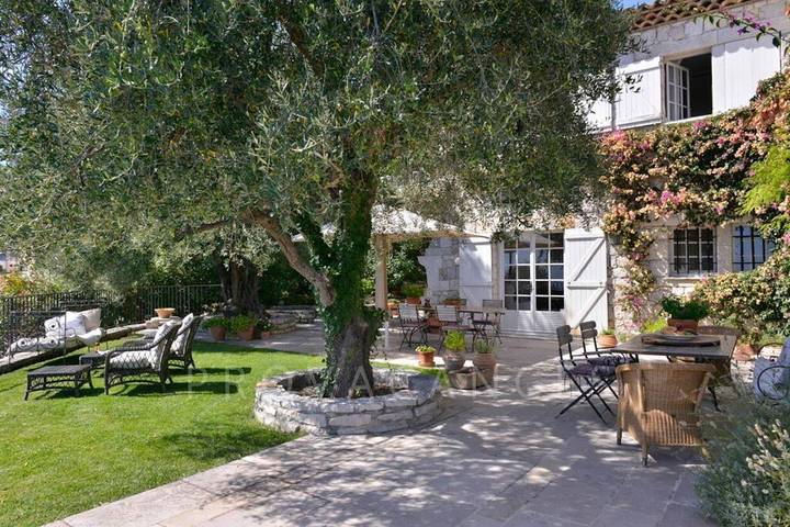 Ferienhaus für 12 Personen, mit Pool und Balkon/Terrasse in Vence - 3